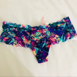 Victoria’s Secret PINK low rise cheekster